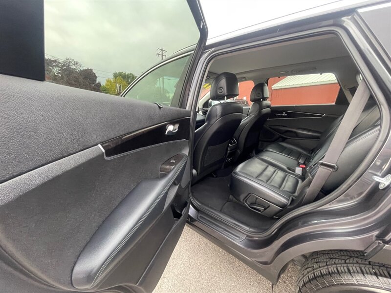 2017 Kia Sorento EX V6 - Photo 8 - Nampa, ID 83651