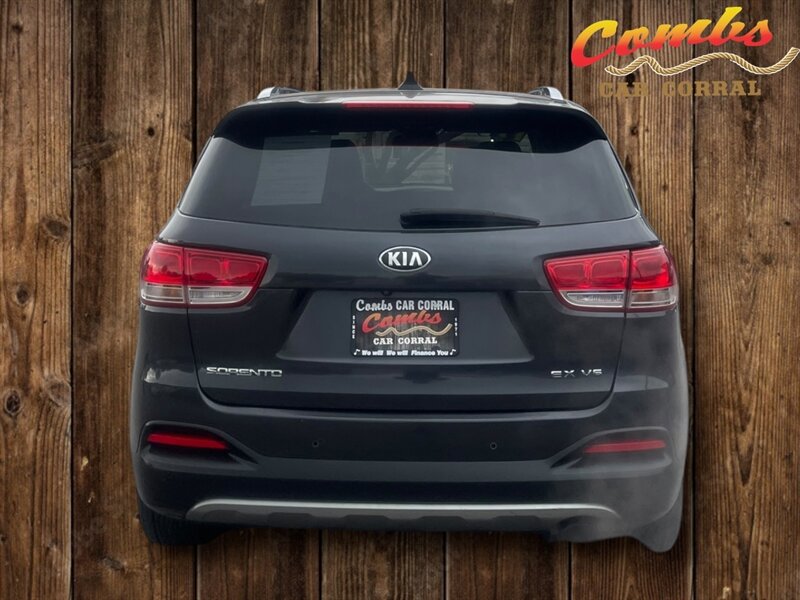 2017 Kia Sorento EX V6 - Photo 4 - Nampa, ID 83651