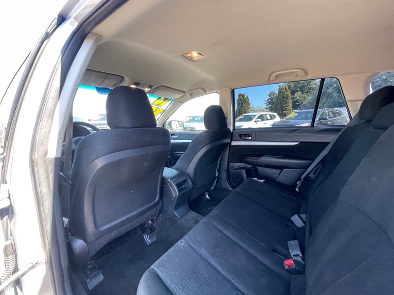 2014 Subaru Outback 2.5i - Photo 8 - Nampa, ID 83651