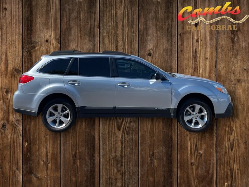 2014 Subaru Outback 2.5i - Photo 5 - Nampa, ID 83651