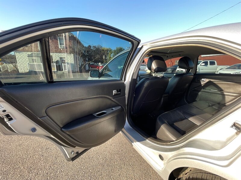 2011 Ford Fusion SEL - Photo 8 - Nampa, ID 83651
