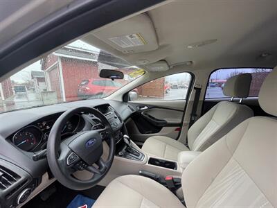2015 Ford Focus SE   - Photo 6 - Boise, ID 83704