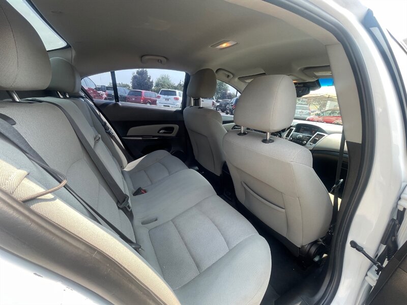 2014 Chevrolet Cruze ECO Auto - Photo 9 - Nampa, ID 83651