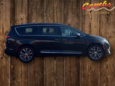 2017 Chrysler Pacifica Limited - Photo 5 - Nampa, ID 83651