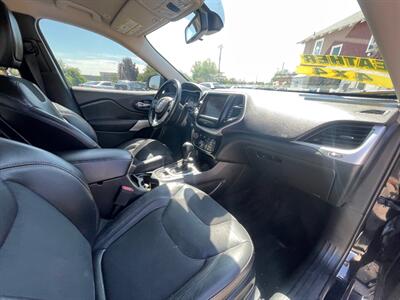 2018 Jeep Cherokee Latitude Plus   - Photo 12 - Nampa, ID 83651