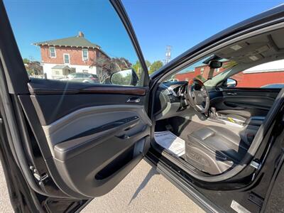 2010 Cadillac SRX Luxury Collection   - Photo 7 - Nampa, ID 83651