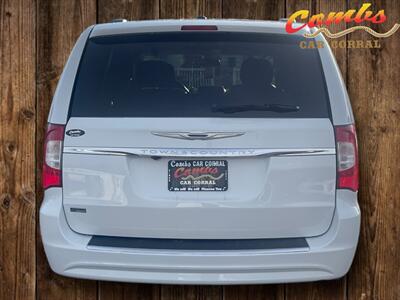 2015 Chrysler Town & Country Touring   - Photo 4 - Nampa, ID 83651