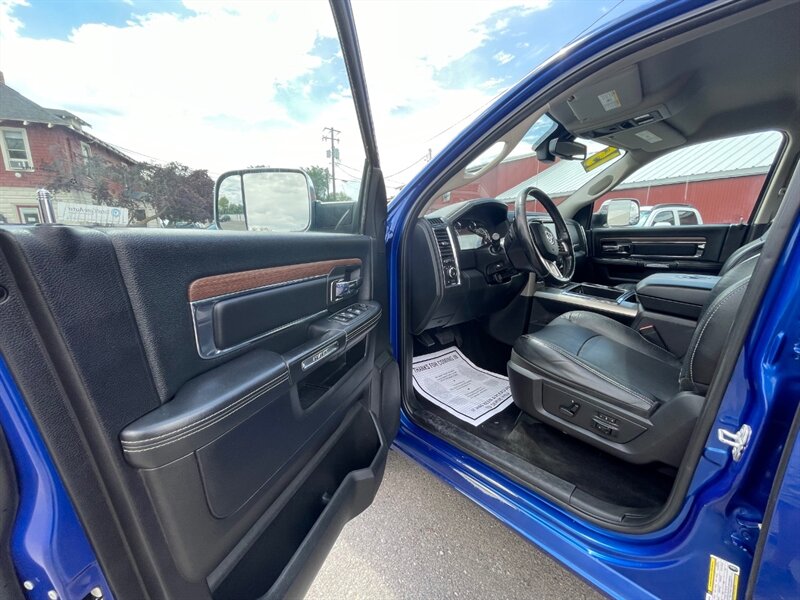 2015 RAM 1500 Laramie - Photo 9 - Nampa, ID 83651
