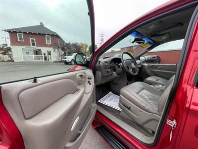 2003 Chrysler Town & Country LXi   - Photo 7 - Boise, ID 83704