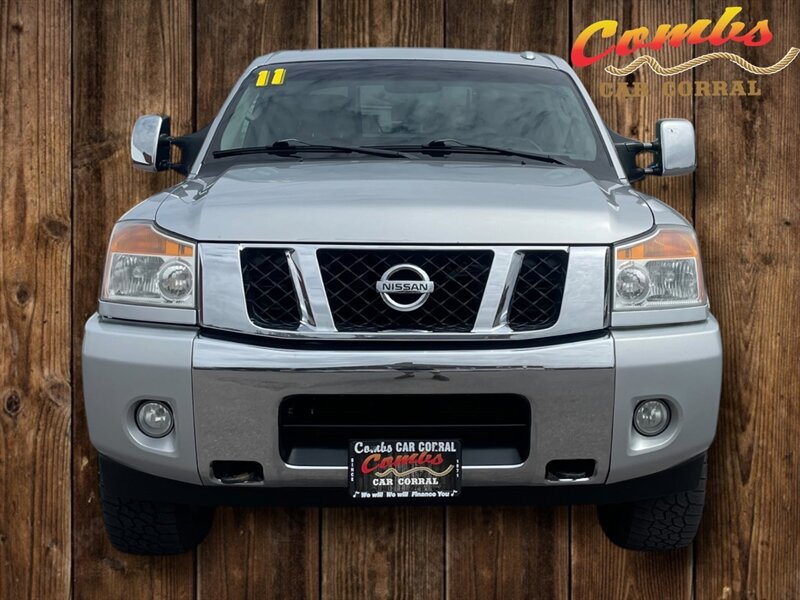 2011 Nissan Titan SL - Photo 2 - Nampa, ID 83651