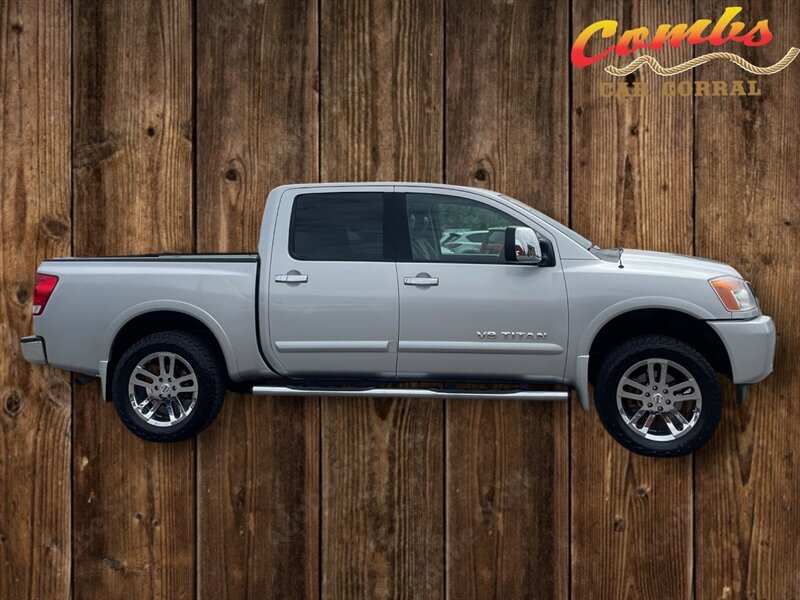 2011 Nissan Titan SL - Photo 5 - Nampa, ID 83651
