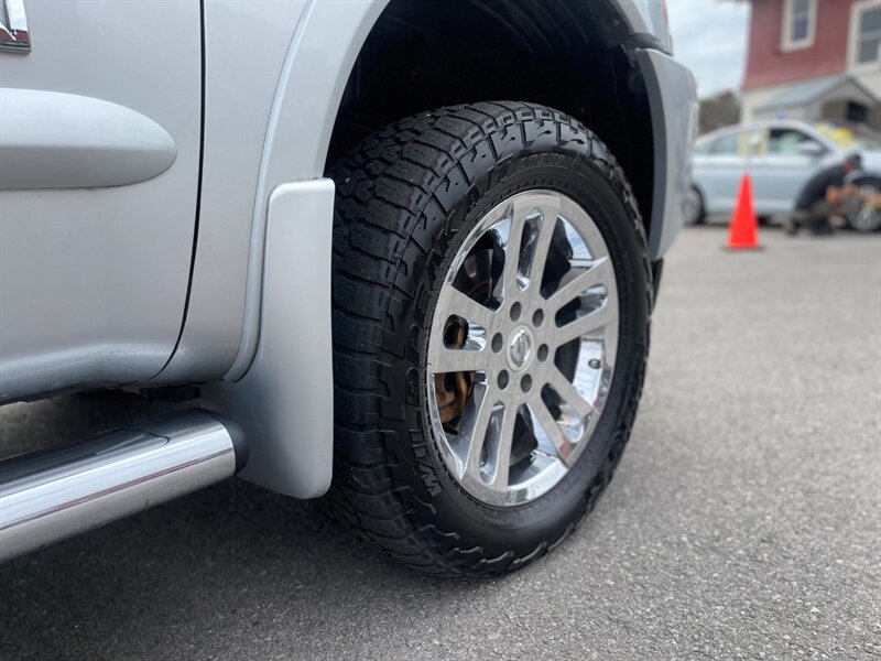2011 Nissan Titan SL - Photo 11 - Nampa, ID 83651