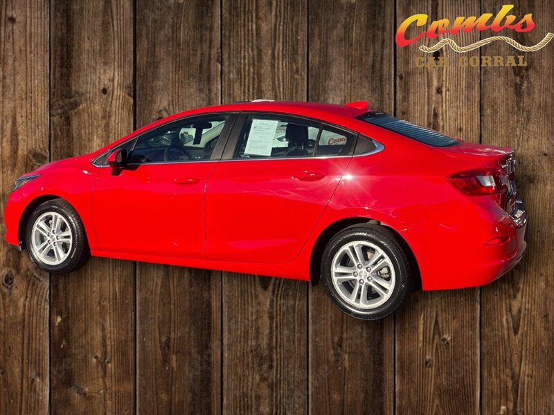 2017 Chevrolet Cruze LT Auto - Photo 3 - Nampa, ID 83651