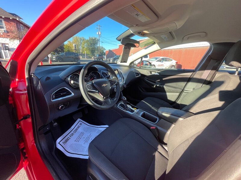 2017 Chevrolet Cruze LT Auto - Photo 6 - Nampa, ID 83651
