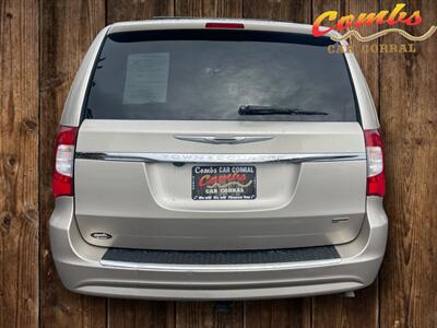 2015 Chrysler Town & Country Touring   - Photo 4 - Boise, ID 83704