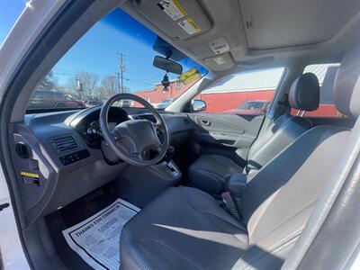 2005 Hyundai TUCSON LX   - Photo 6 - Nampa, ID 83651