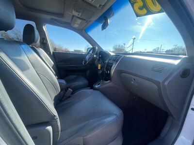 2005 Hyundai TUCSON LX   - Photo 11 - Nampa, ID 83651