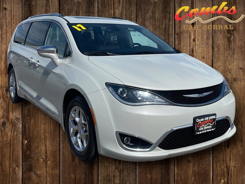 2017 Chrysler Pacifica Limited  