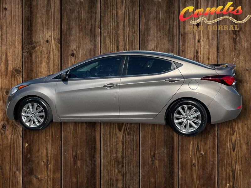 2015 Hyundai ELANTRA SE - Photo 3 - Nampa, ID 83651