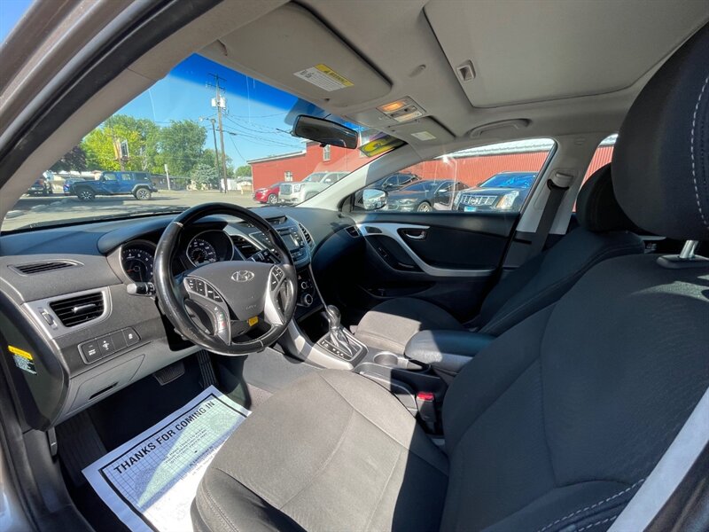 2015 Hyundai ELANTRA SE - Photo 6 - Nampa, ID 83651
