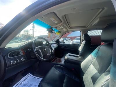 2009 Chevrolet Suburban LTZ   - Photo 6 - Nampa, ID 83651