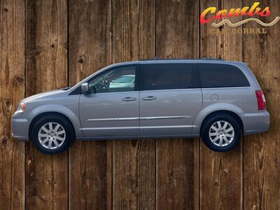 2016 Chrysler Town & Country Touring   - Photo 3 - Nampa, ID 83651