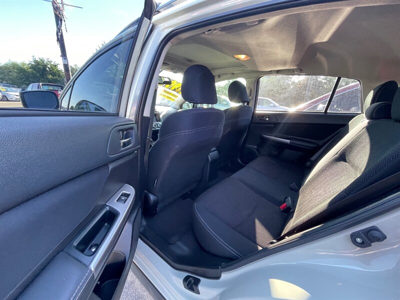 2015 Subaru XV Crosstrek 2.0i Premium - Photo 8 - Nampa, ID 83651