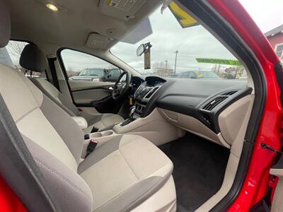 2012 Ford Focus SE   - Photo 11 - Nampa, ID 83651