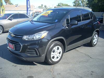 2018 Chevrolet Trax LS   - Photo 2 - Turlock, CA 95380