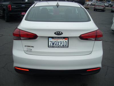 2017 Kia Forte LX   - Photo 3 - Turlock, CA 95380