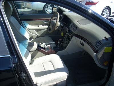 2004 Volvo S80 2.5T   - Photo 7 - Turlock, CA 95380