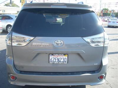 2013 Toyota Sienna SE 8-Passenger   - Photo 3 - Turlock, CA 95380