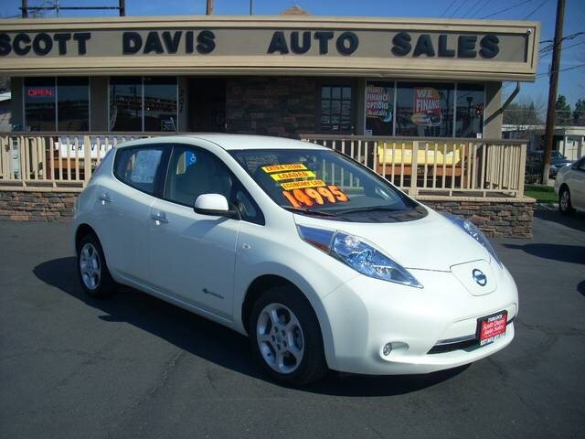 Nissan LEAF's photo