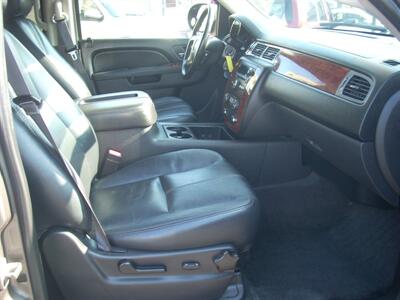 2013 Chevrolet Suburban LS   - Photo 8 - Turlock, CA 95380