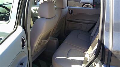 2011 Chevrolet HHR LT   - Photo 5 - Turlock, CA 95380
