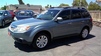 2013 Subaru Forester 2.5X Premium - Photo 2 - Turlock, CA 95380
