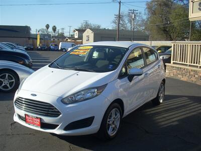 2017 Ford Fiesta SE   - Photo 2 - Turlock, CA 95380