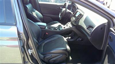 2016 Chrysler 200 S - Photo 7 - Turlock, CA 95380