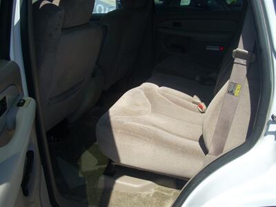 2001 GMC Yukon SLE   - Photo 5 - Turlock, CA 95380