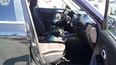 2015 Kia Soul - Photo 8 - Turlock, CA 95380