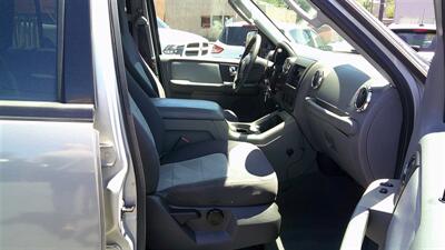 2006 Ford Expedition XLT   - Photo 8 - Turlock, CA 95380