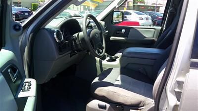 2006 Ford Expedition XLT   - Photo 4 - Turlock, CA 95380