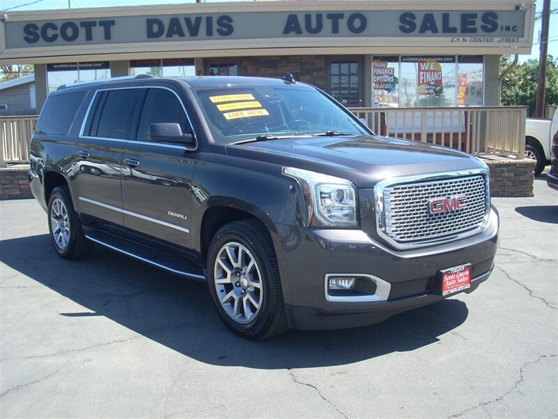2016 GMC Yukon Denali  