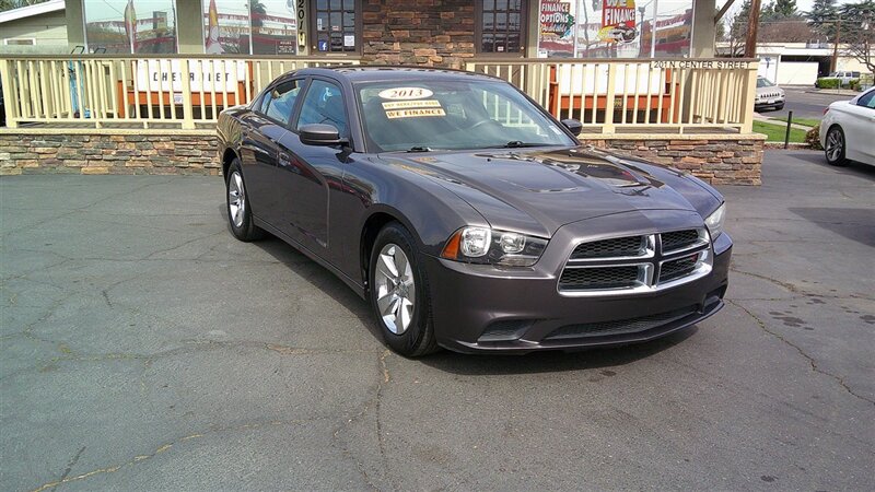 2013 Dodge Charger SE   - Photo 1 - Turlock, CA 95380