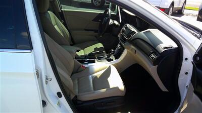 2013 Honda Accord Touring   - Photo 6 - Turlock, CA 95380