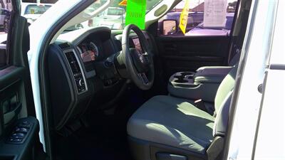 2019 RAM 1500 Classic Express   - Photo 4 - Turlock, CA 95380