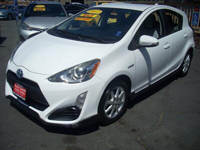 2017 Toyota Prius c   - Photo 2 - Turlock, CA 95380