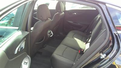 2018 Chevrolet Malibu LT - Photo 5 - Turlock, CA 95380