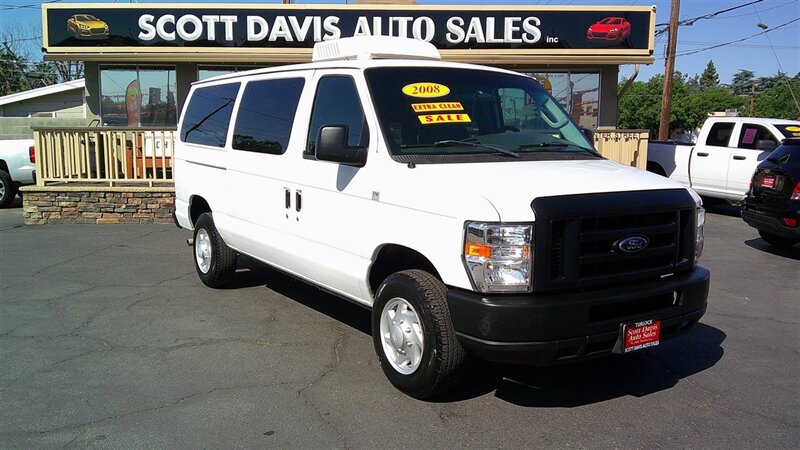 2008 Ford E-350 SD XLT   - Photo 1 - Turlock, CA 95380
