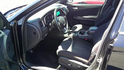 2017 Dodge Charger SXT   - Photo 4 - Turlock, CA 95380